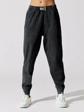 Sportswear High Rise Wash Pant - Black-Black